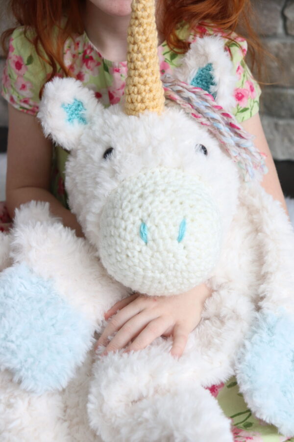 White amigurumi unicorn pattern