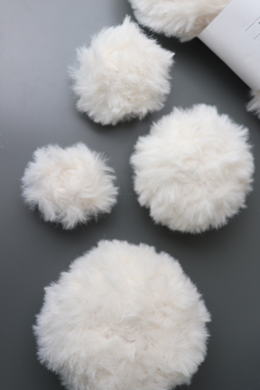 How to Crochet a Faux Fur Pom Pom- 4 sizes