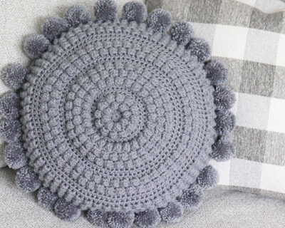 Round crochet pillow
