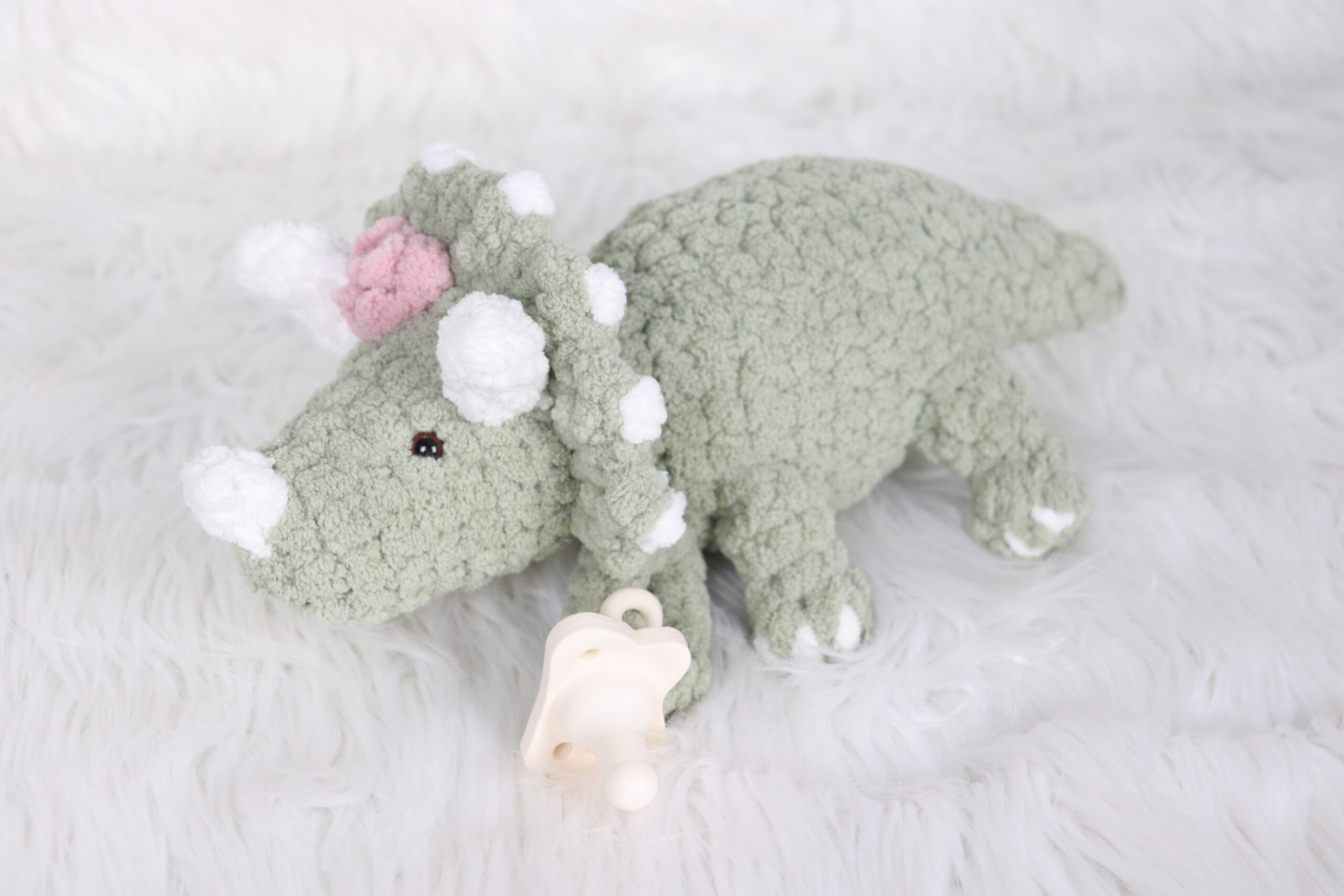 Free Dinosaur Crochet Pattern- Triceratops