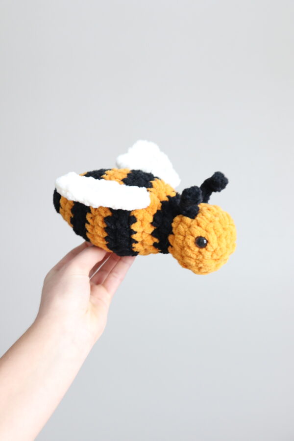 Crochet Bee Pattern - Image 7