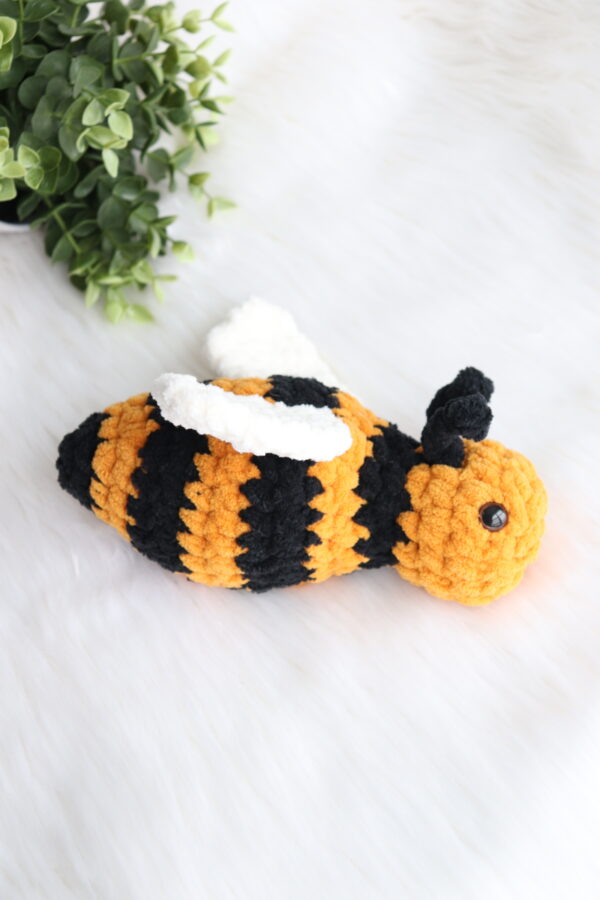 Crochet Bee Pattern - Image 5